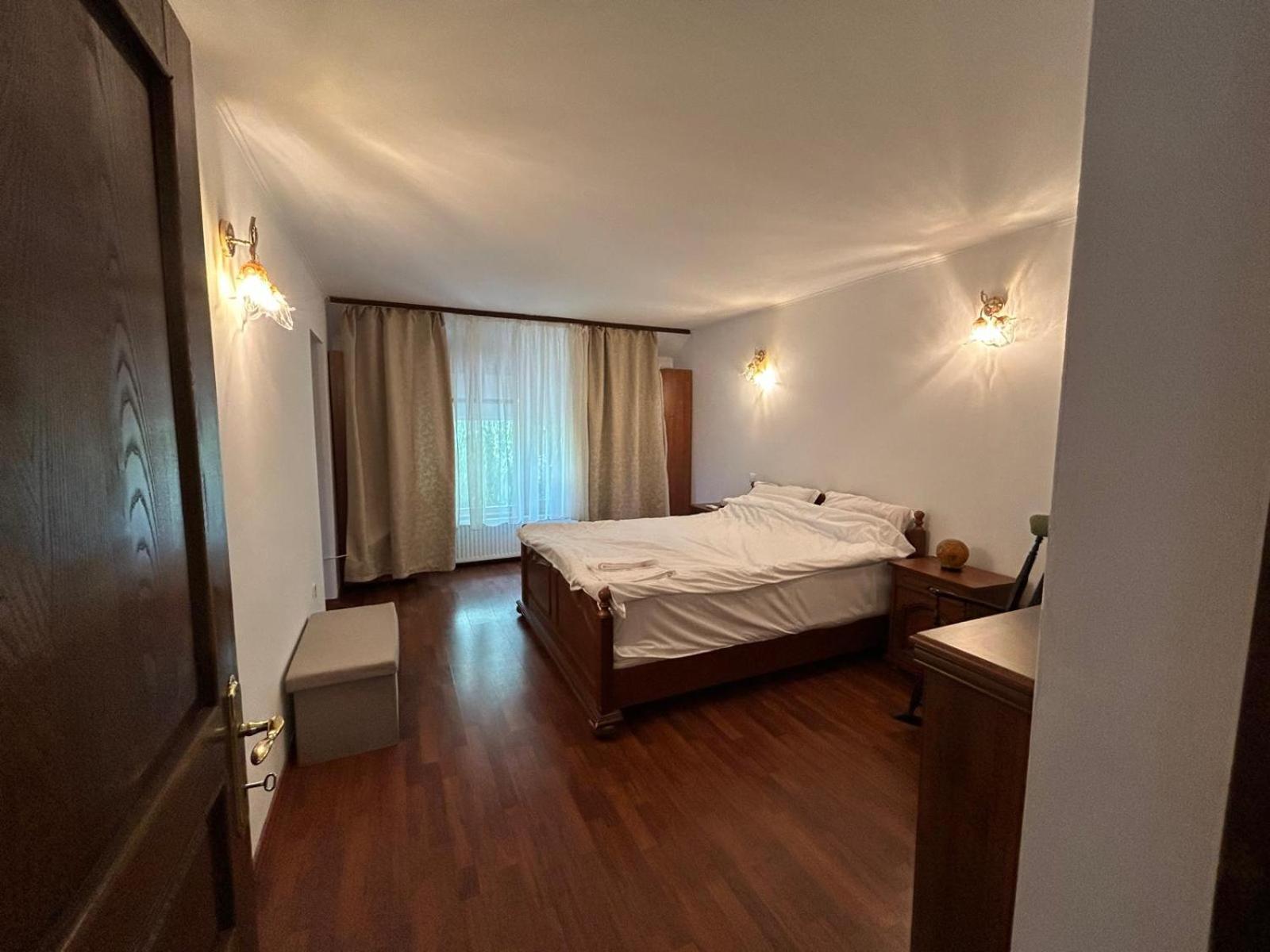 Vila De Inchiriat Aproape De Therme Balotesti Zewnętrze zdjęcie